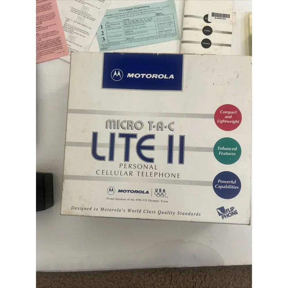 Motorola Micro TAC Ultra Lite II Cell Phone Flip Vintage With Original Box ETC
